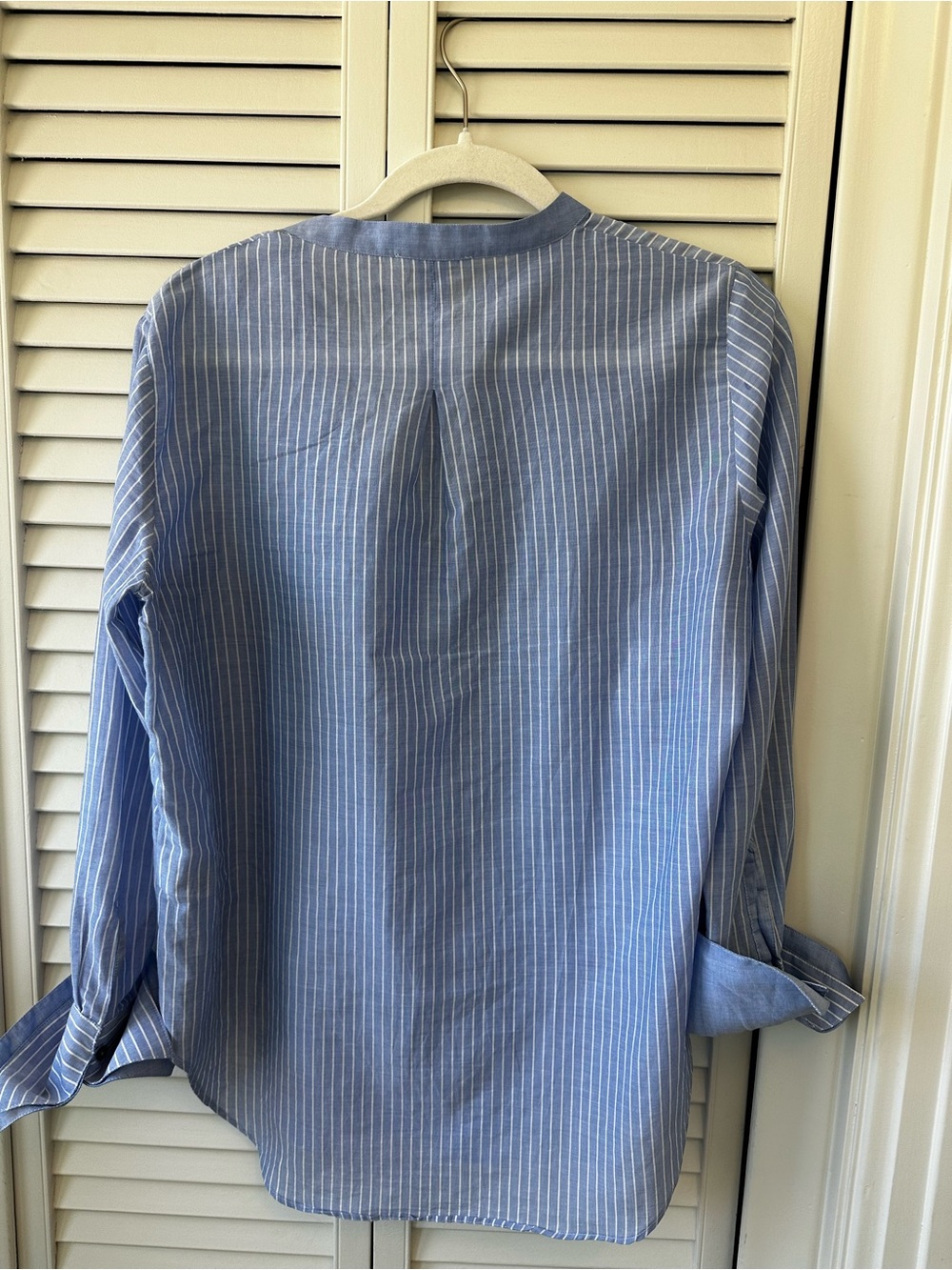 Hana San Women’s Light Blue Pinstripe V-Neck Tunic Blouse 100% cotton sz 36 (M) - Picture 6 of 7